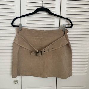 Beige leather mini skirt